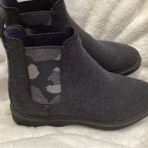 Rothy’s Merino Ankle Boots Black | Sustainable Knit Chelsea Boot-Size 10.5 Boots about town main image 4